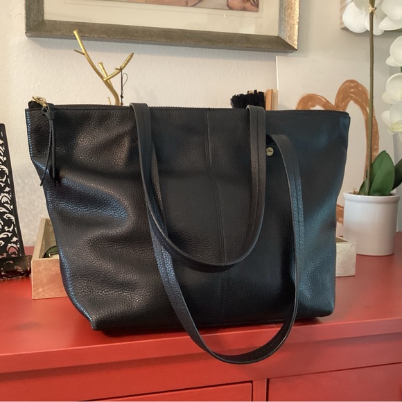 J.Crew Black Peddle Bag EUC - Picture 4 of 15